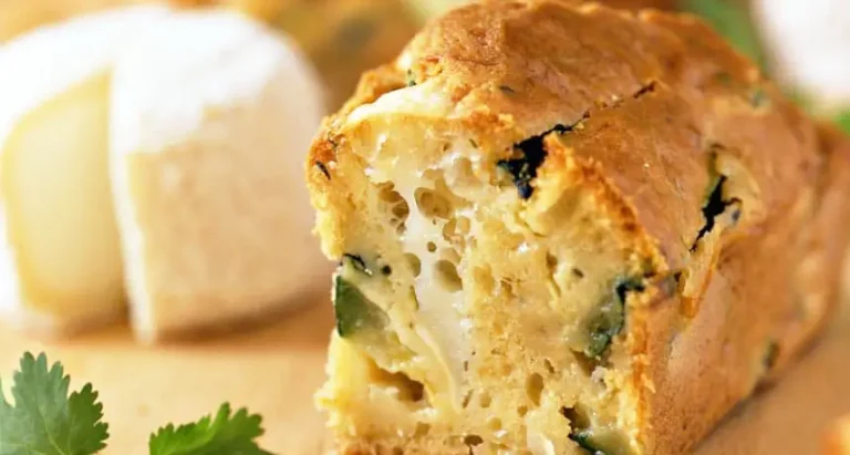 MINI CAKES SALÉS FETA COURGETTE POUR UN APÉRO SANS GLUTEN