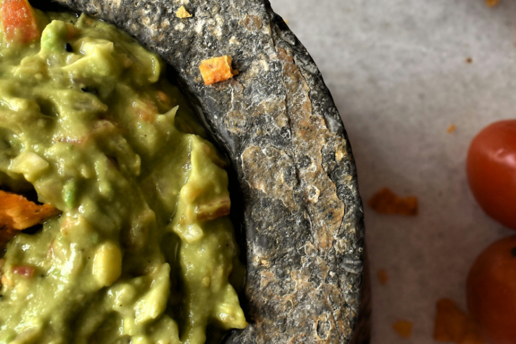 Pot de guacamole sans fodmaps pour l'apéritif